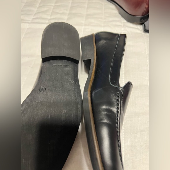 Enzo Tesoti Women's Loafer Size 38/7.5-8 Black Leather Slip-On EUC - Picture 5 of 10